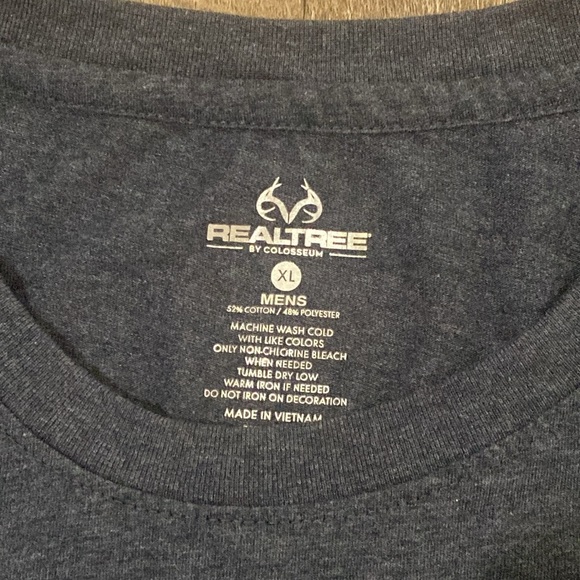 Realtree America Shirt - Picture 4 of 4